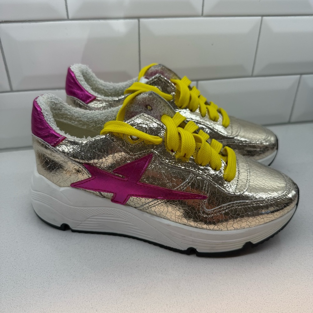 Cynthia Richard Lightening Treasure Gold & Pink women’s size 6 sneakers.